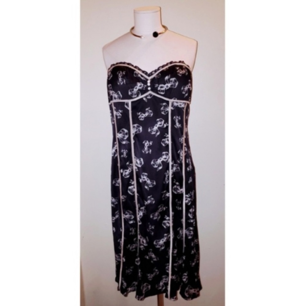 Bebe Vintage Dress